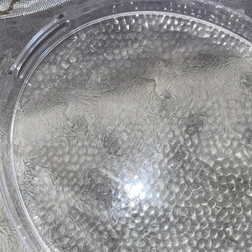 Clear Textured Tray - Picture 4 of 8